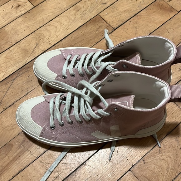 Veja sneakers - Picture 2 of 2